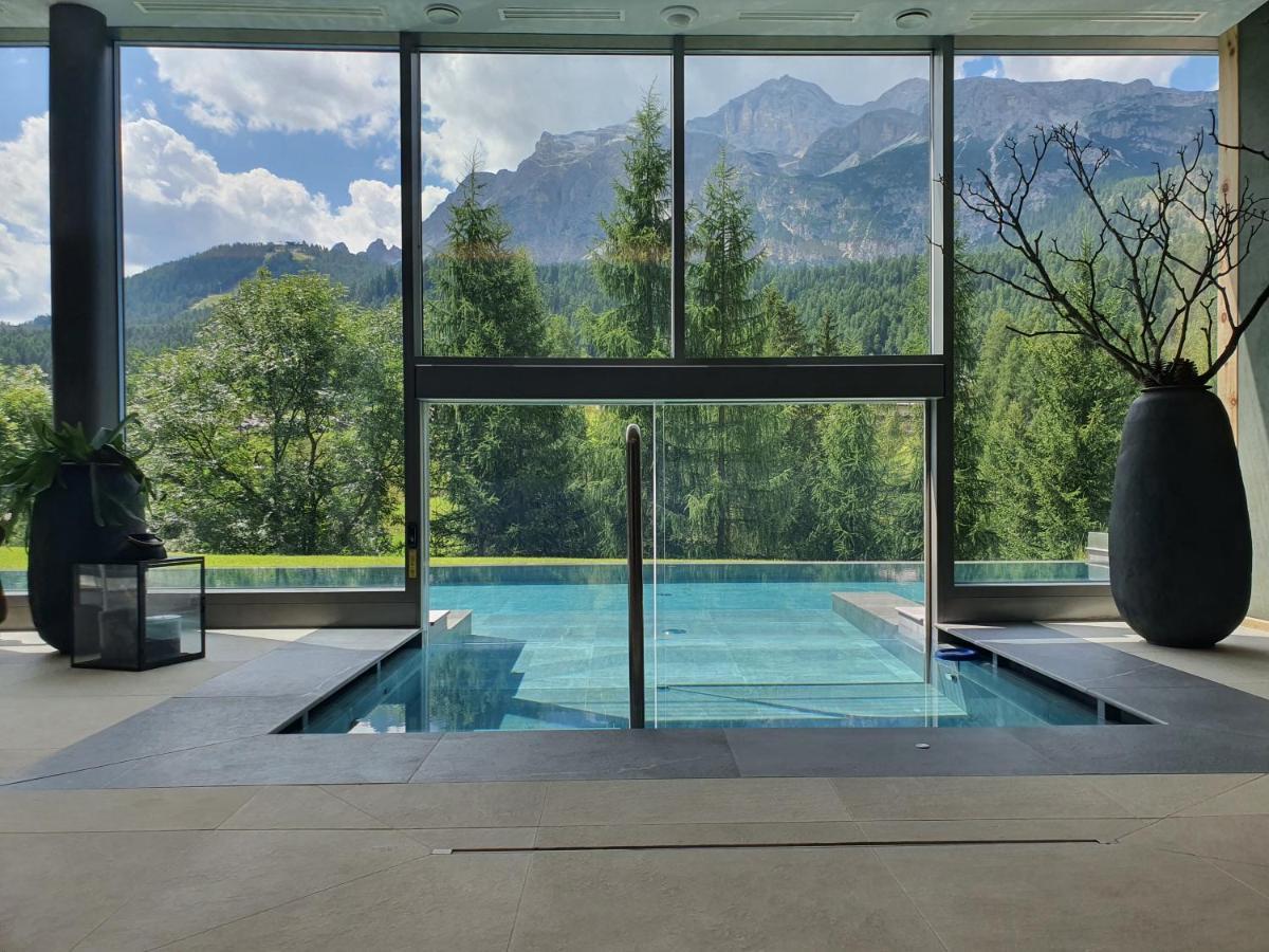 Dolomiti Lodge Alvera Cortina dʼAmpezzo Exterior foto