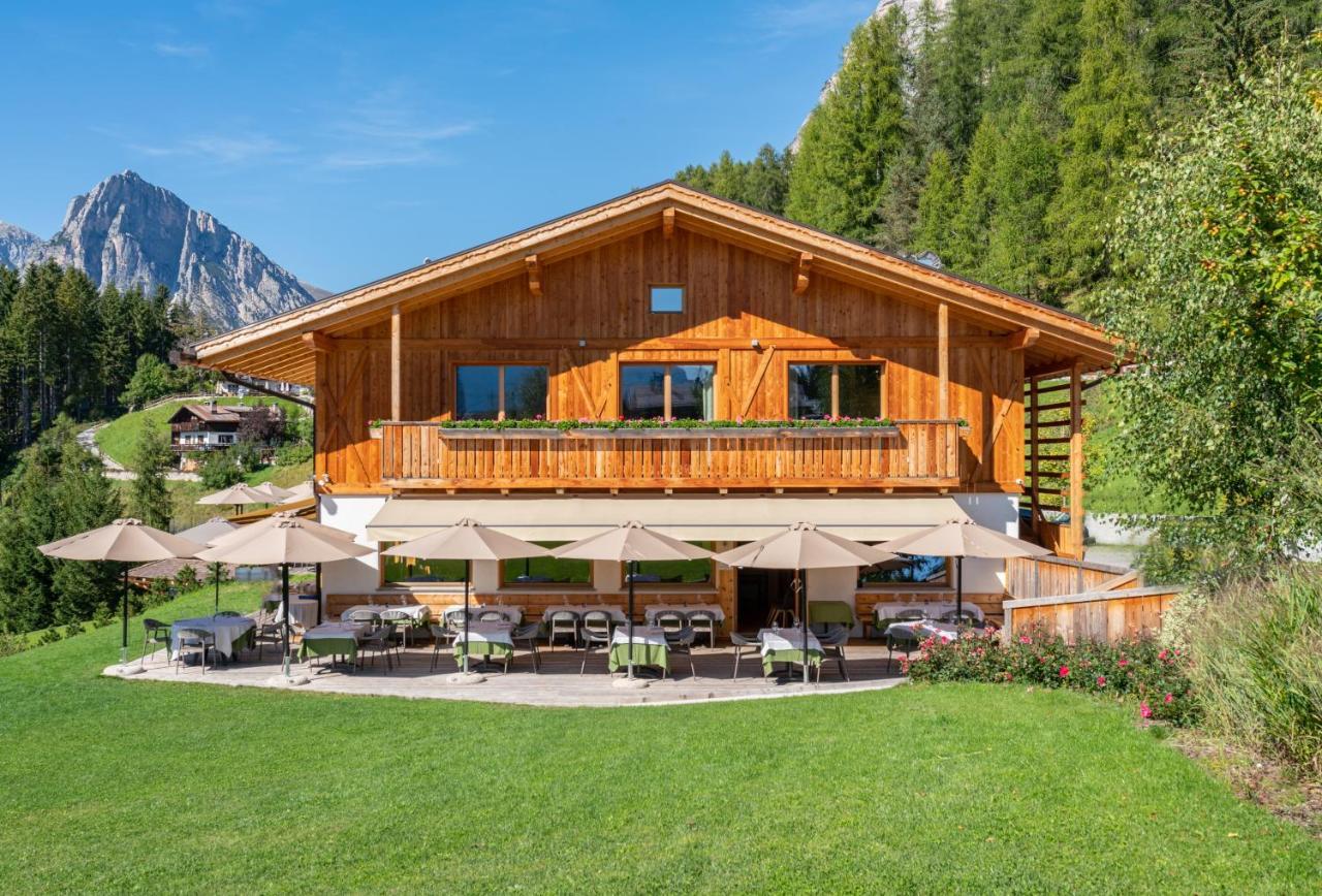 Dolomiti Lodge Alvera Cortina dʼAmpezzo Exterior foto