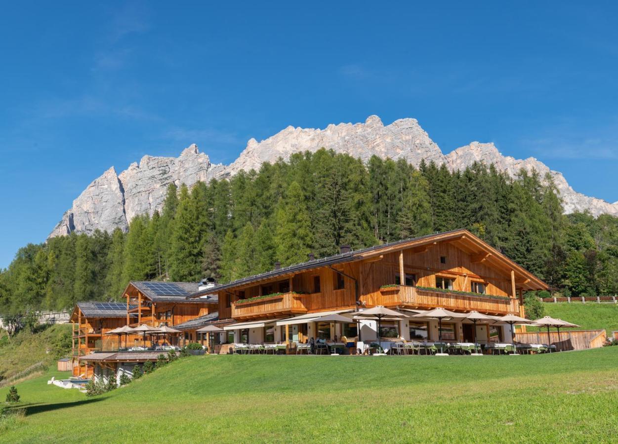 Dolomiti Lodge Alvera Cortina dʼAmpezzo Exterior foto
