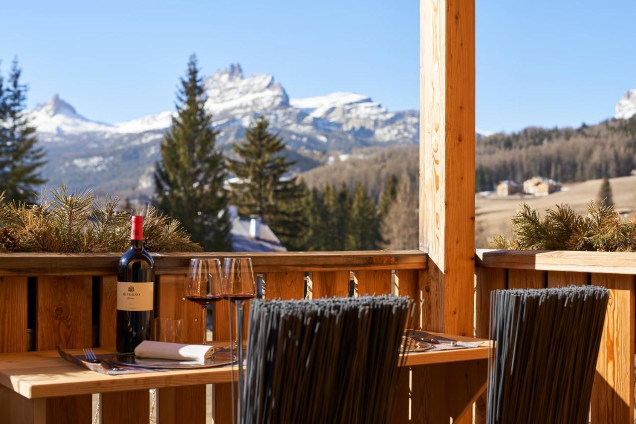 Dolomiti Lodge Alvera Cortina dʼAmpezzo Exterior foto