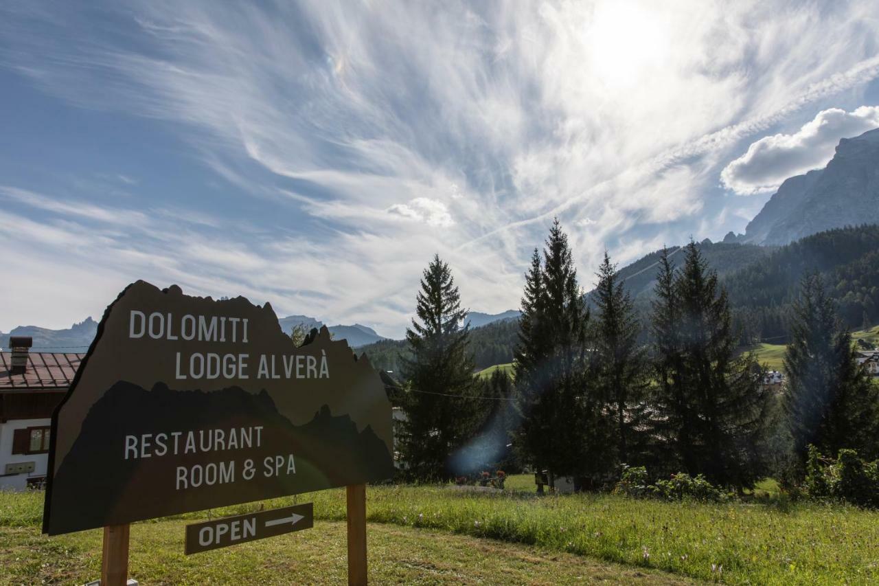 Dolomiti Lodge Alvera Cortina dʼAmpezzo Exterior foto